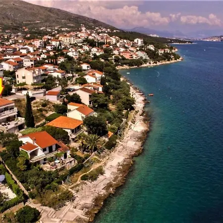 Apartamento Brugi *