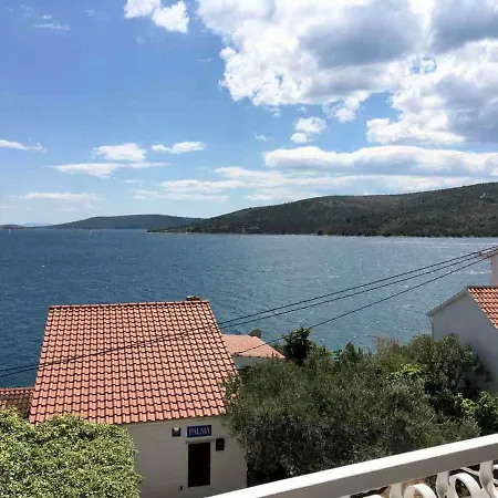 Brugi Apartamento
