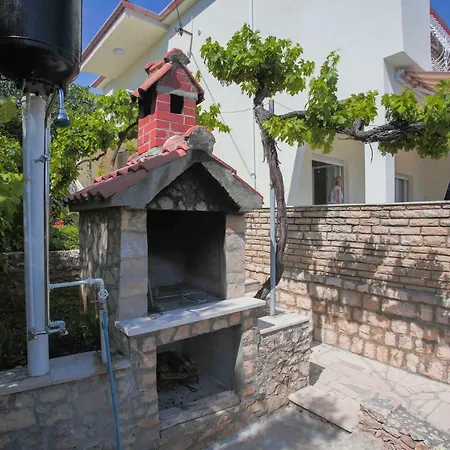 Brugi Apartamento